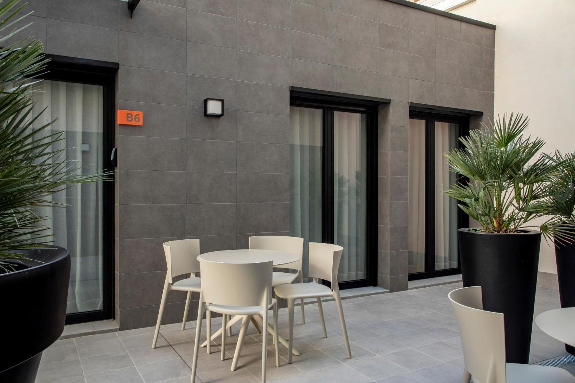 Europa Apartments Оспиталет-де-Льобрегат Экстерьер фото